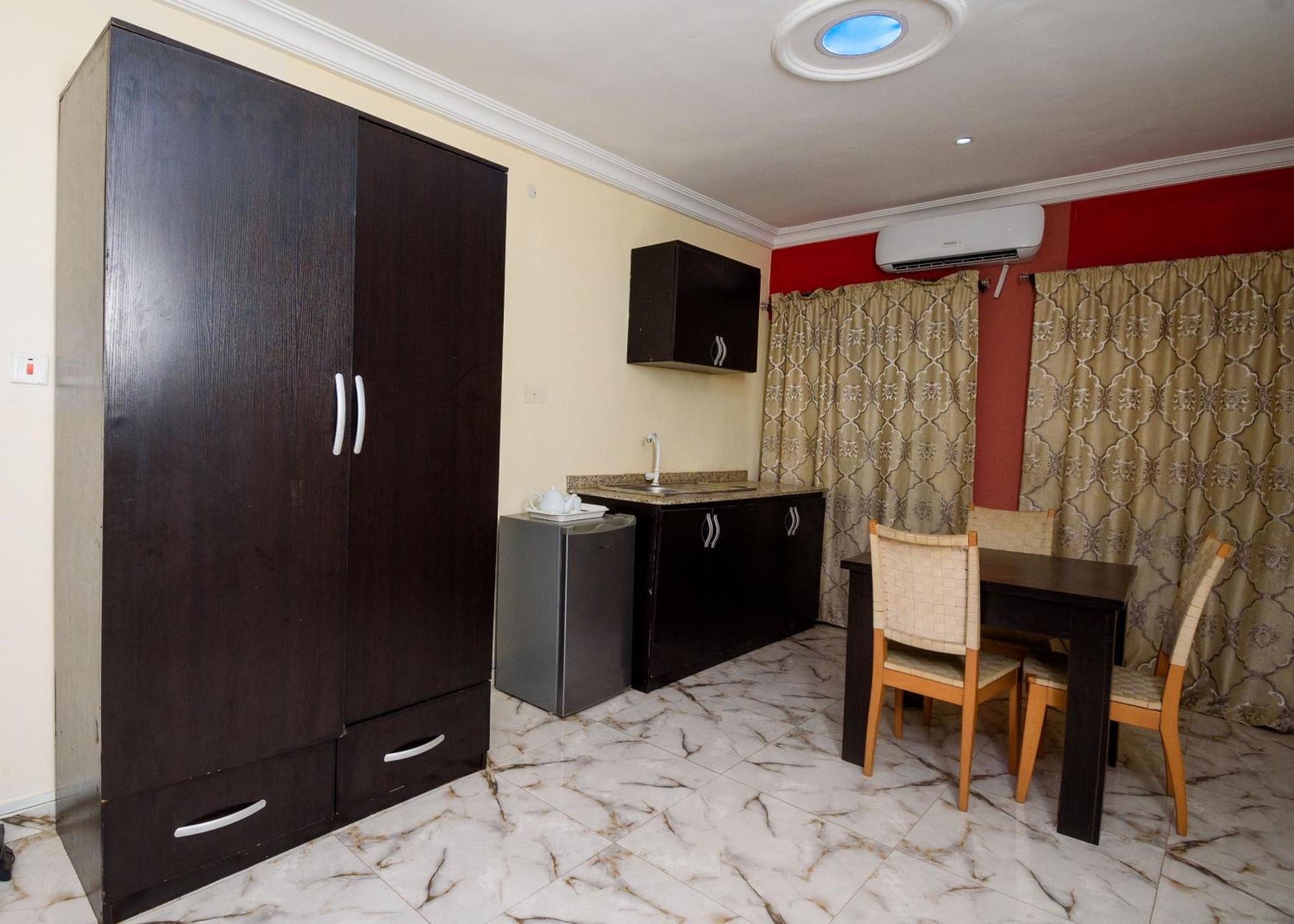 D'Tavern Apartment Ibadan Eksteriør bilde
