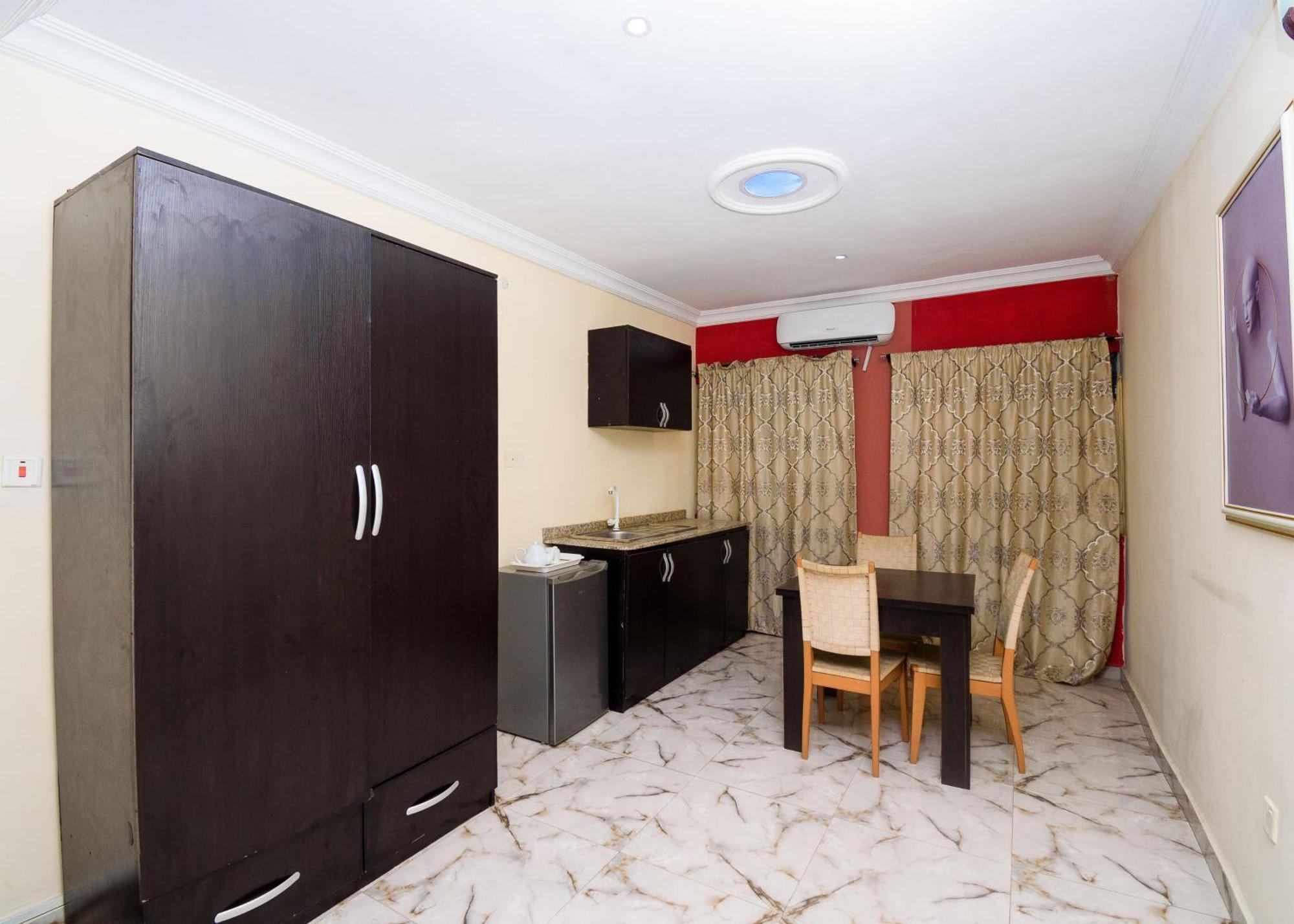 D'Tavern Apartment Ibadan Eksteriør bilde
