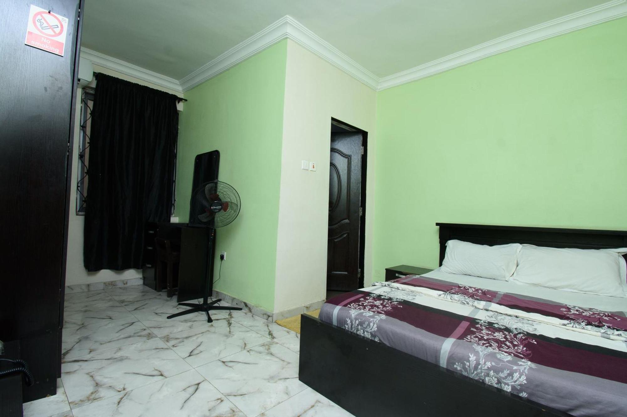 D'Tavern Apartment Ibadan Eksteriør bilde